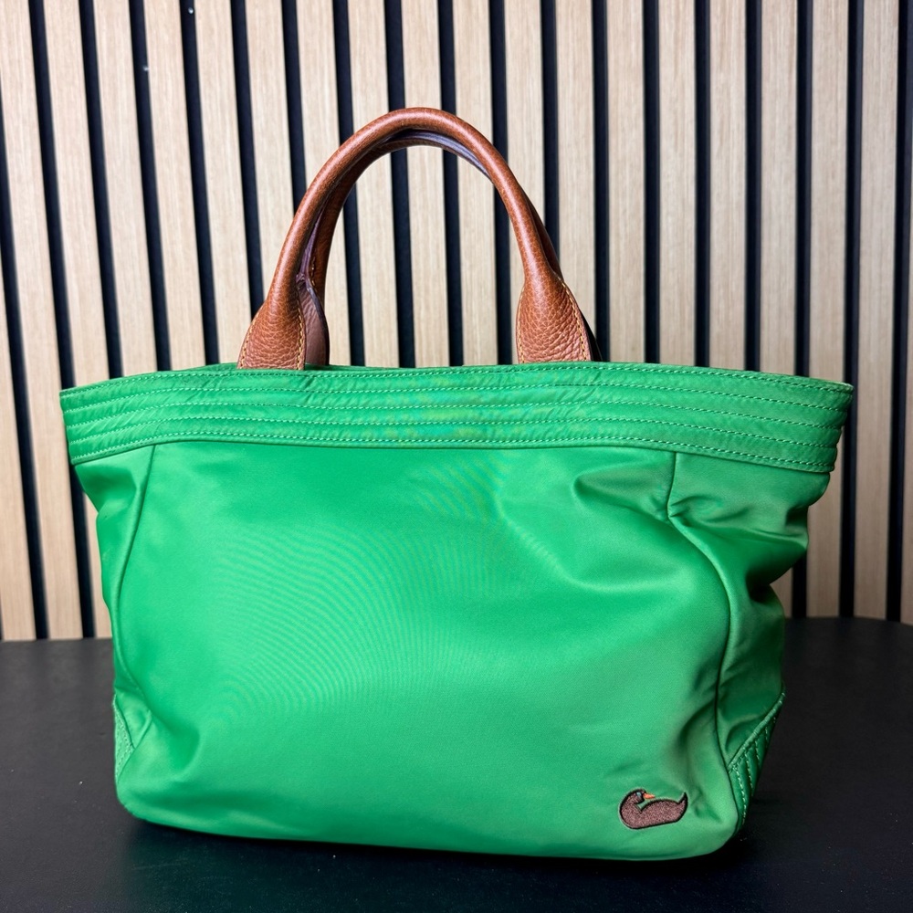 Dooney & Bourke Kelly NylonTote – Emerald Green with Pink Interior
